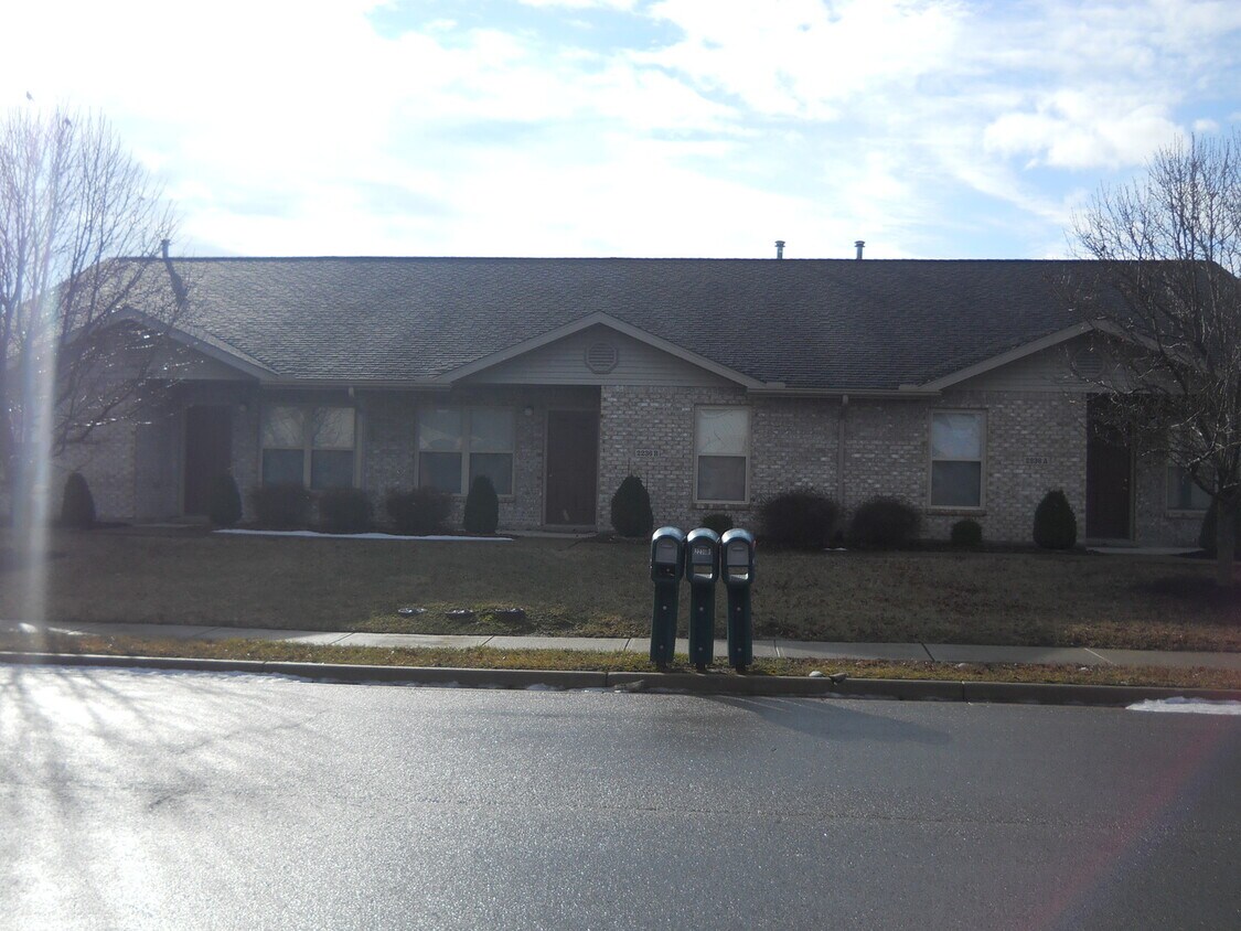 Foto principal - 2270 Shamrock Ln