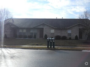 Building Photo - 2270 Shamrock Ln