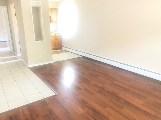 Foto del edificio - 1215 Wall St