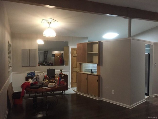 Foto del edificio - 15311 Leslie St