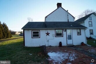Building Photo - 155 Baringer Ave