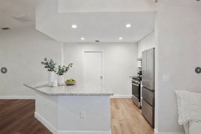 Foto del edificio - 8414 N River Dune St