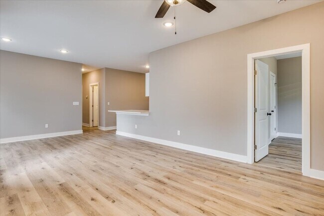 Foto del edificio - Northgate-Maxine Plan