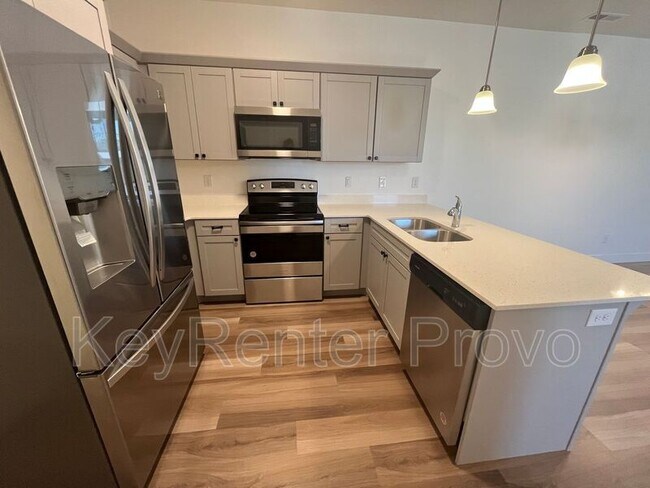 Foto del edificio - 1923 N 3410 W