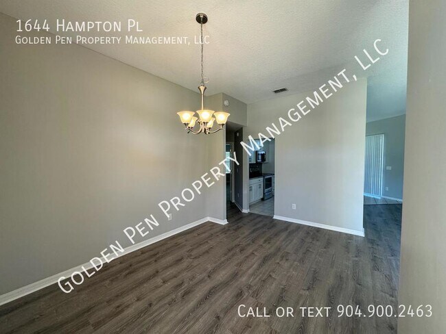 Foto del edificio - 1644 Hampton Pl