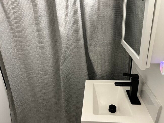 Foto del edificio - 445 NE 109th St