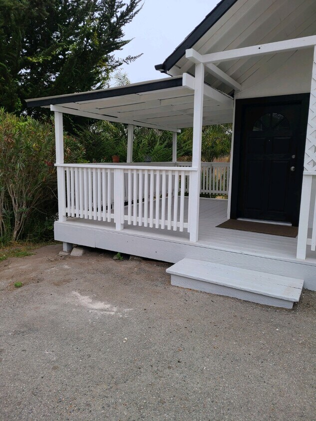 Front porch - 222 Hall Rd