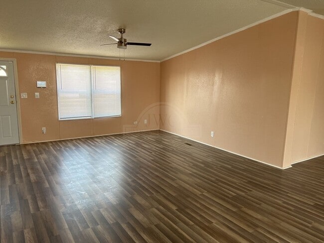 Building Photo - 5013 Tiffany Cir