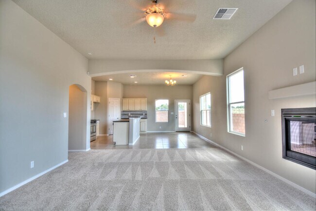 Foto del edificio - 6001 Ermemin Ave NW