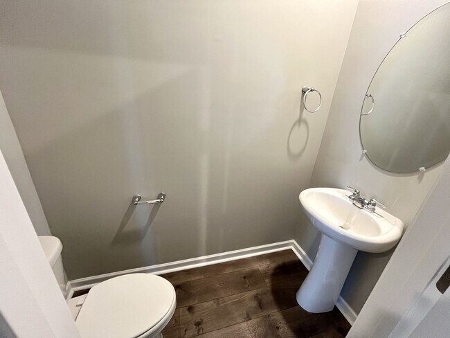 Foto del edificio - Beautiful Townhome in Columbia minutes to ...