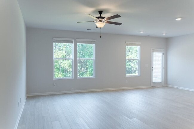 Building Photo - 3180 Alana Ct