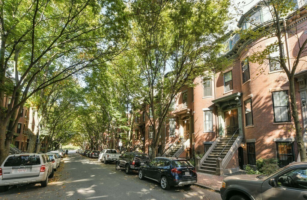Primary Photo - 3 Wellington St