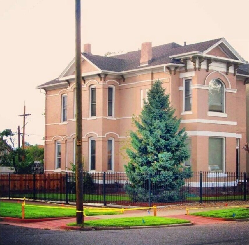 Primary Photo - 2603 Curtis Street
