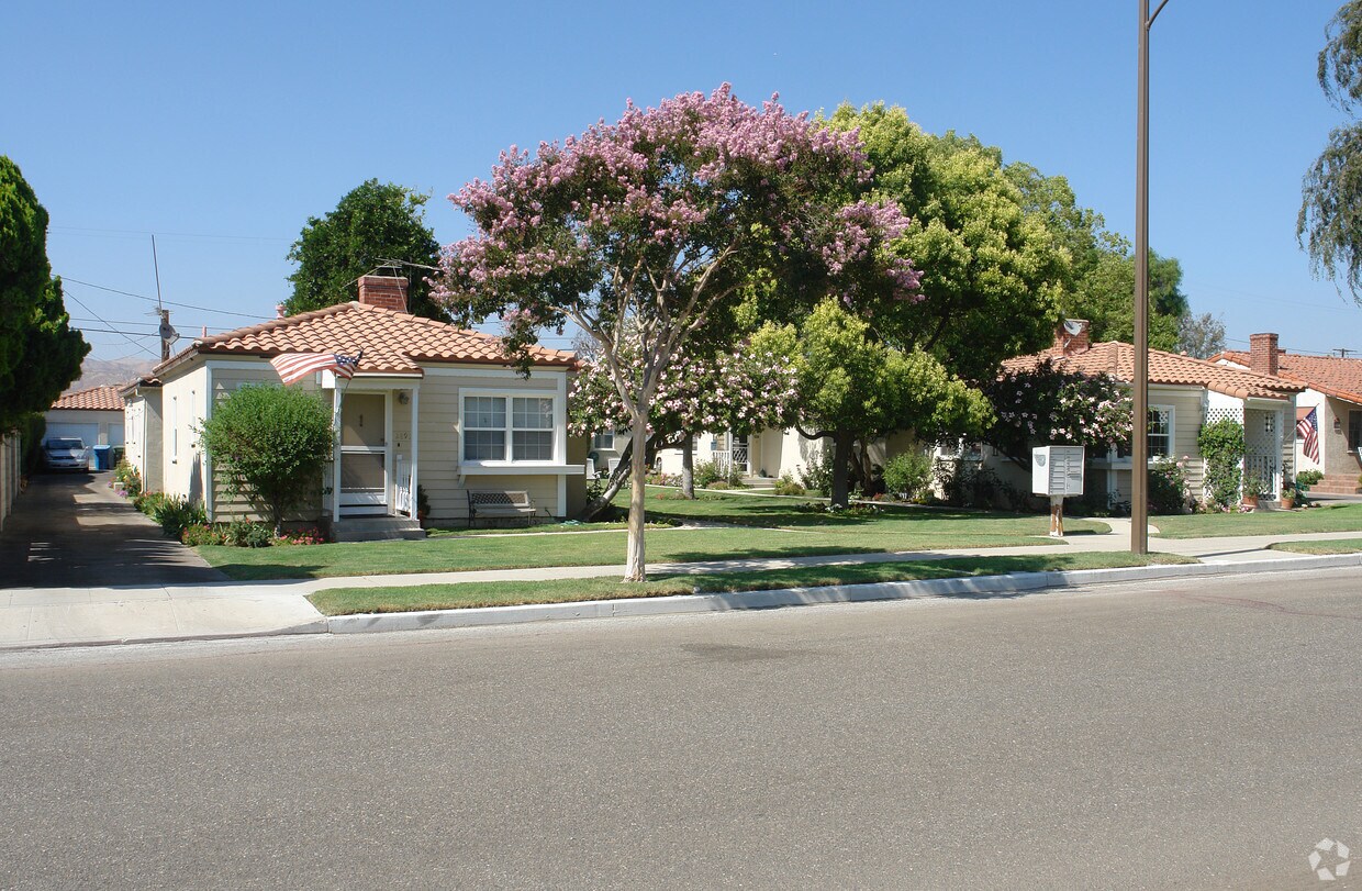 Building Photo - 2909 School St