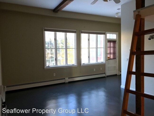 Building Photo - 104 Princeton Ave