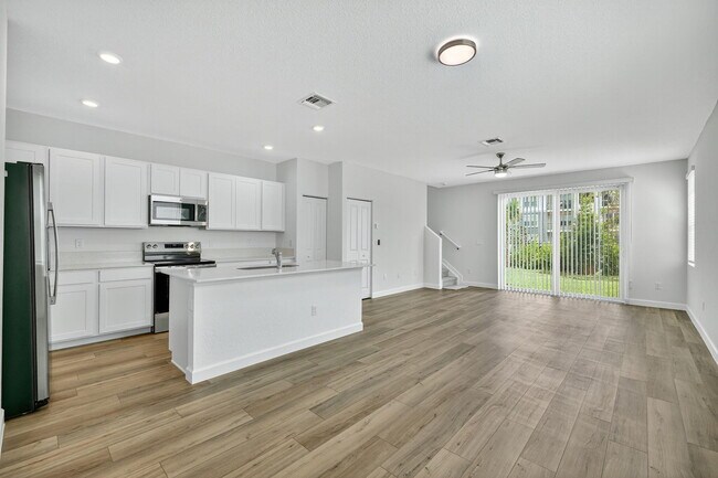 Foto del edificio - 311 SE Crossoak Ln