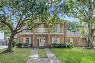 Building Photo - 1807 Brookchester Dr