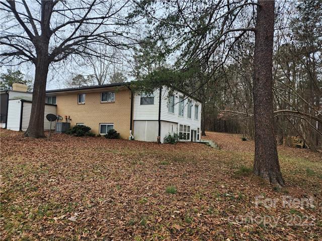 Foto del edificio - 11128 Mallard Creek Rd