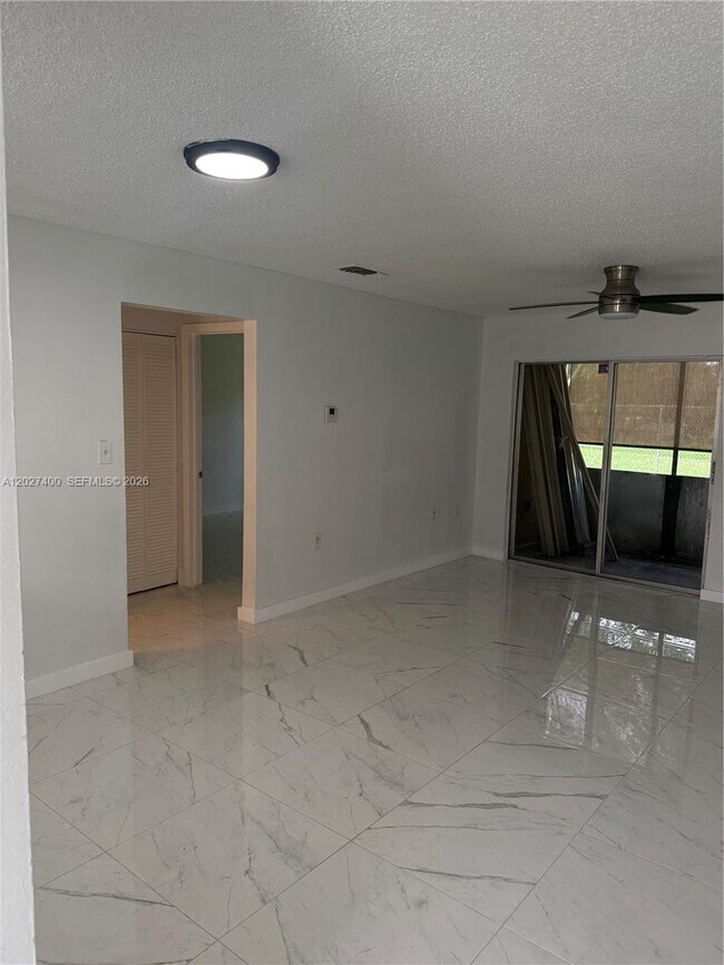 Foto del edificio - 2272 SW 81st Ave