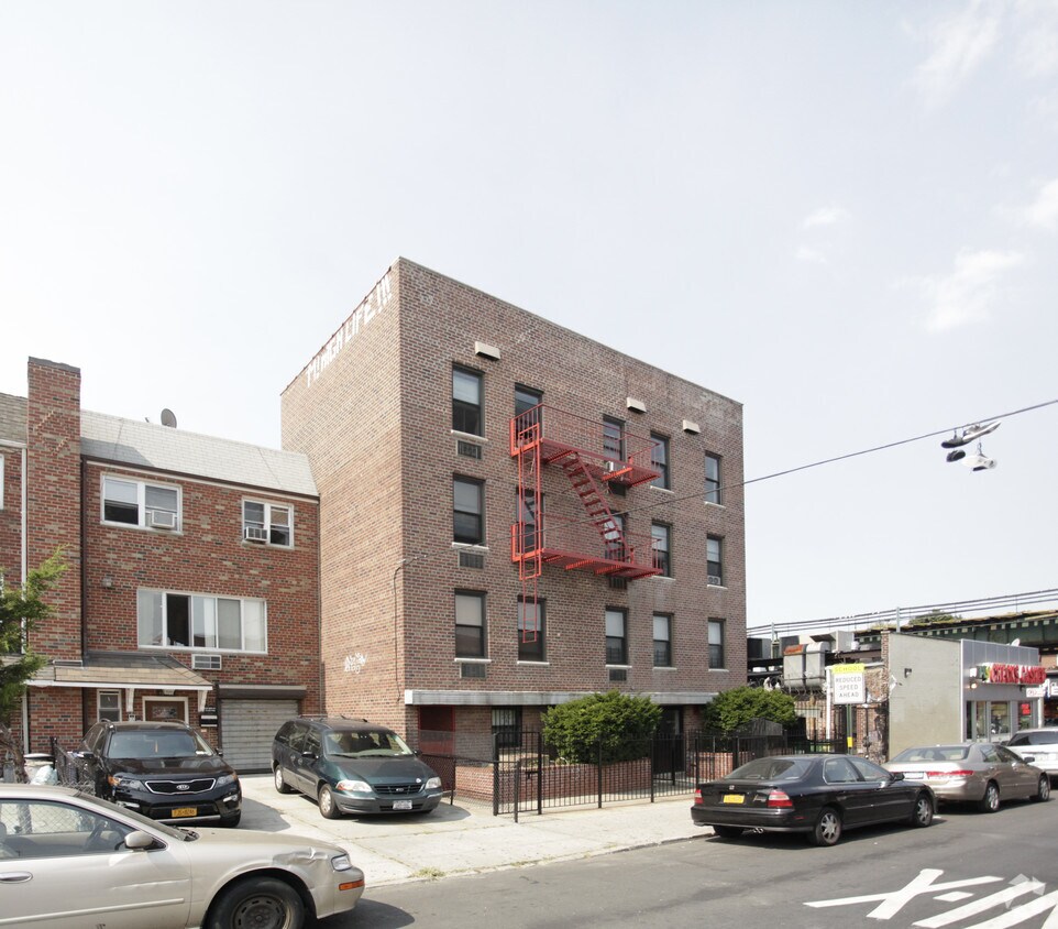 Building Photo - 40-10 77th St