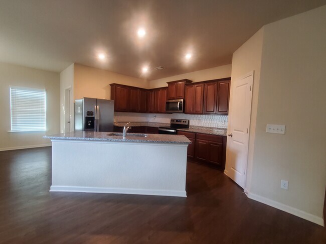 Foto del edificio - 157 Innis Brk Cir