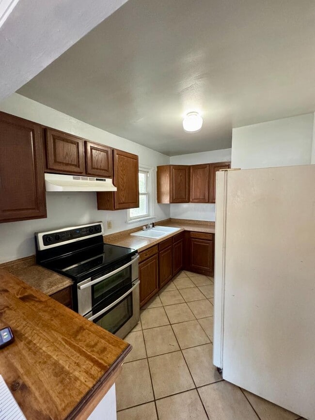 Foto del edificio - 1323 Cherry St