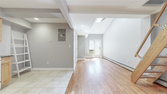 Foto del edificio - 83-71 116th St