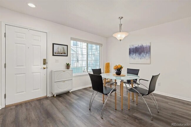 Foto del edificio - 9604 Brentwood Way