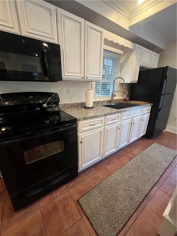 Foto del edificio - 554 E Main Rd