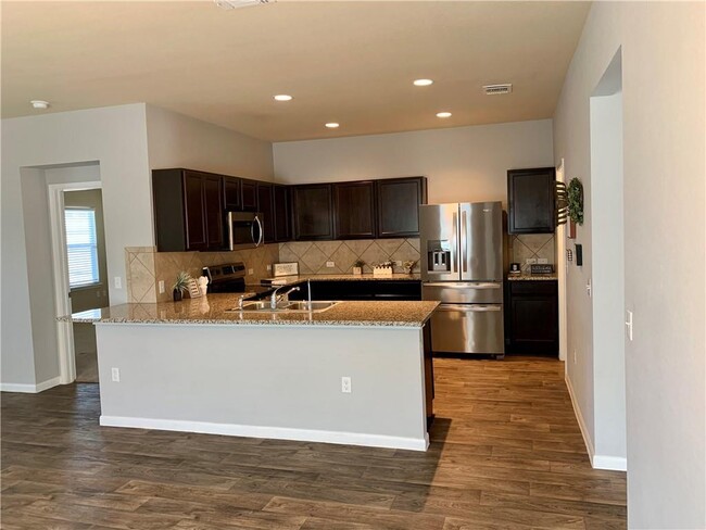 Building Photo - 138 Sulphur River Lp