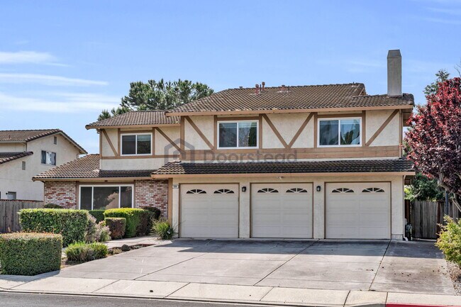 Foto del edificio - 694 Cardiff Pl