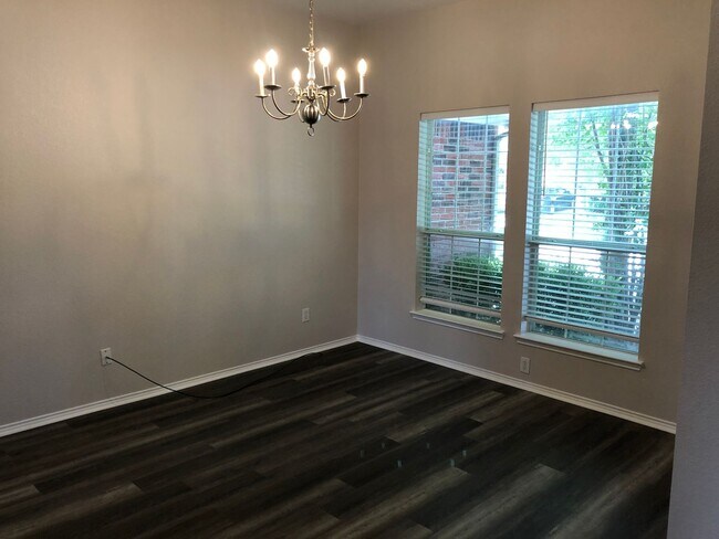 Foto del edificio - A Must see in Presidents Point!!