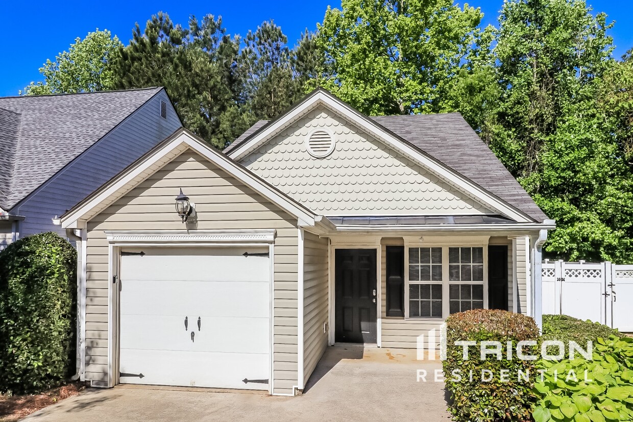 Foto principal - 305 Edge Hill Court Canton GA