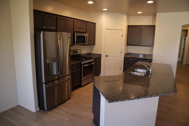 Building Photo - A Home You Have To See To Believe!!!