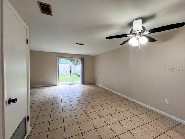 Building Photo - 2622 SW 38th Pl