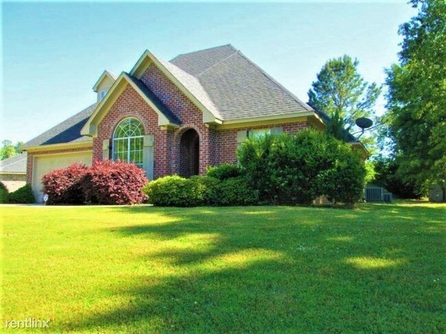 Building Photo - 3 br, 2 bath House - 203 Manchester Dr