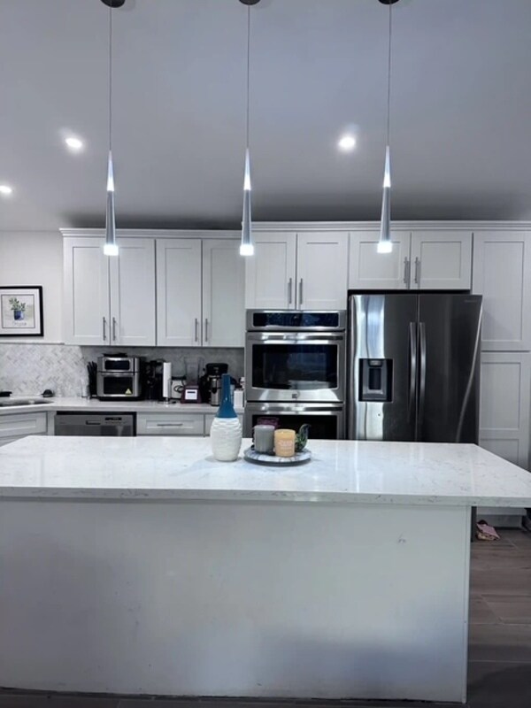 Foto del edificio - 9228 Ronda Ave