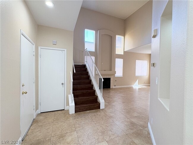 Building Photo - 6541 Castor Tree Way