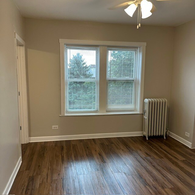Foto del edificio - 4058 W Dickens Ave
