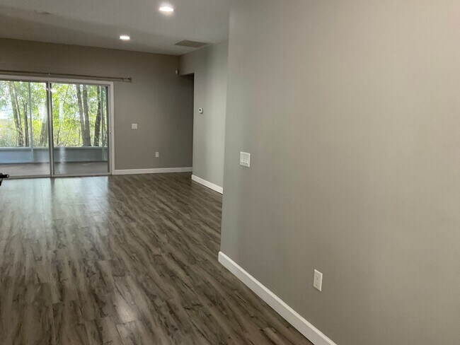 Foto del edificio - Close to Deland High School