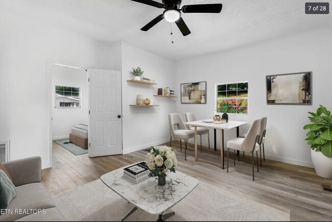 Foto del edificio - 3822 Hampton Ave