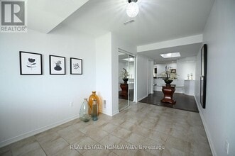 Building Photo - 1226 Leslie Dr