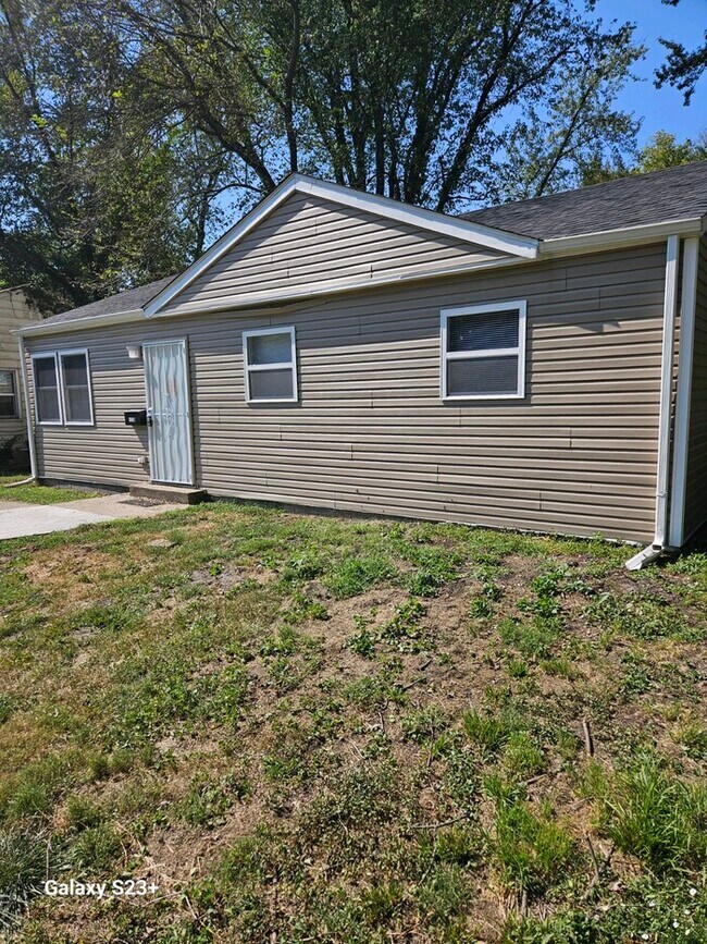Foto del edificio - Enjoy this beautifully remodeled 3-bedroom, 1-bath home