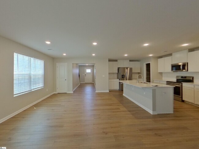 Foto del edificio - 575 Wooden Duck St