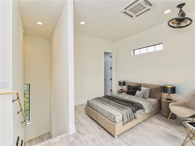 Foto del edificio - 804 Lydia St