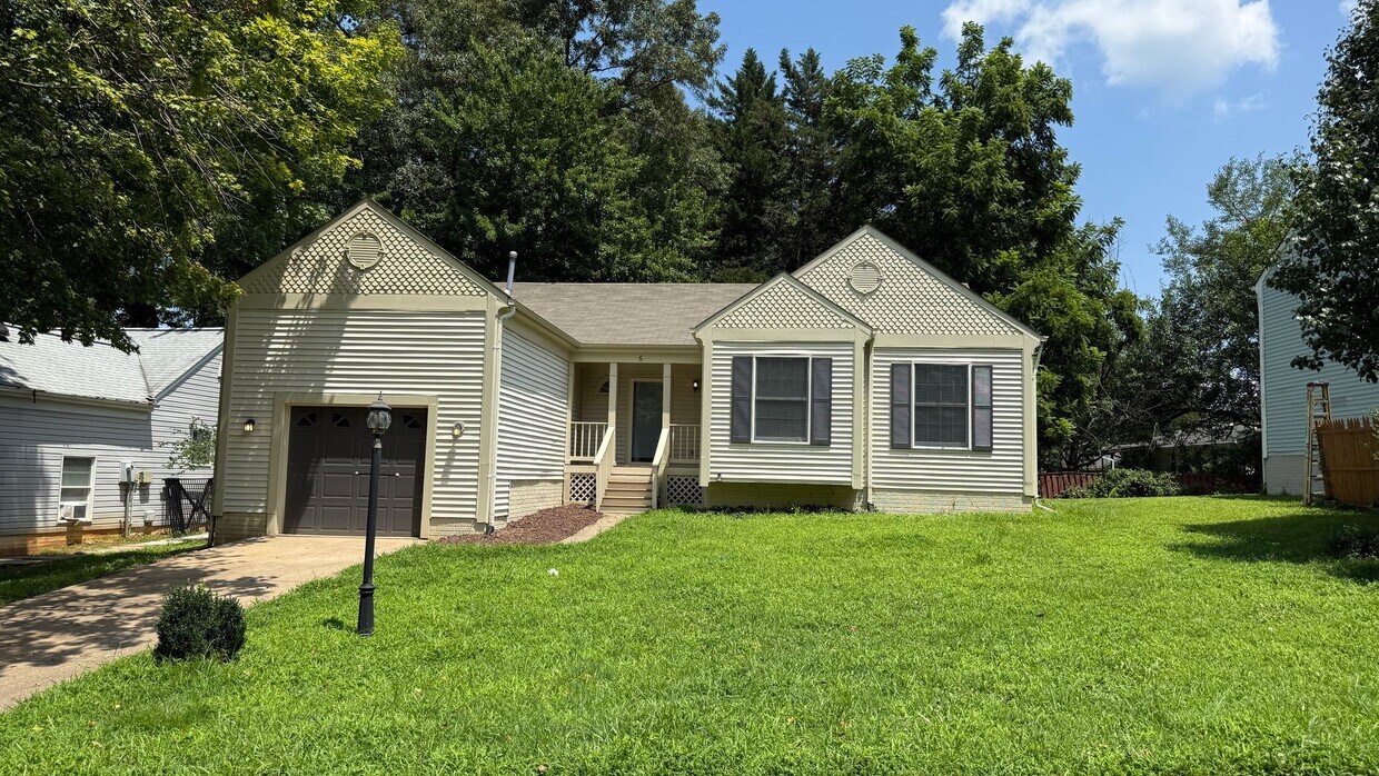Foto principal - Newly Refreshed Rambler in Convenient Loca...