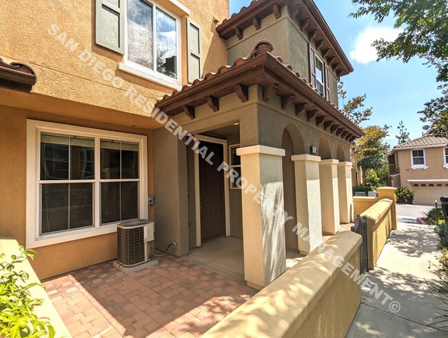 Foto del edificio - Stunning 3-Bedroom Townhome in San Elijo H...