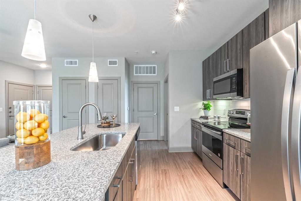 11576 Pearland Pkwy Unit 1301, Houston, TX 77075 Condo for Rent in