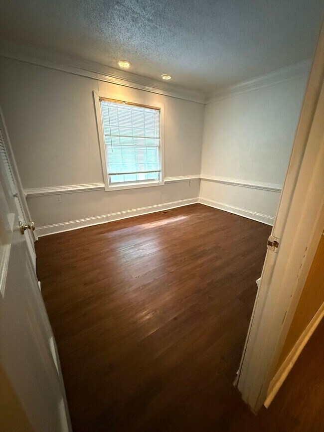 Foto del edificio - Lance Road Duplex