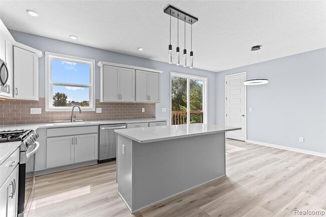 Foto del edificio - 711 W Windward Way
